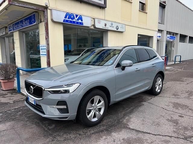 Vapour grey Usata 2023 Volvo XC60 Core SUV | 34.000 € (Super prezzo) - Immagine 1/4