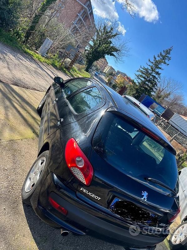 Usata Peugeot 206 2011 Nero Utilitaria