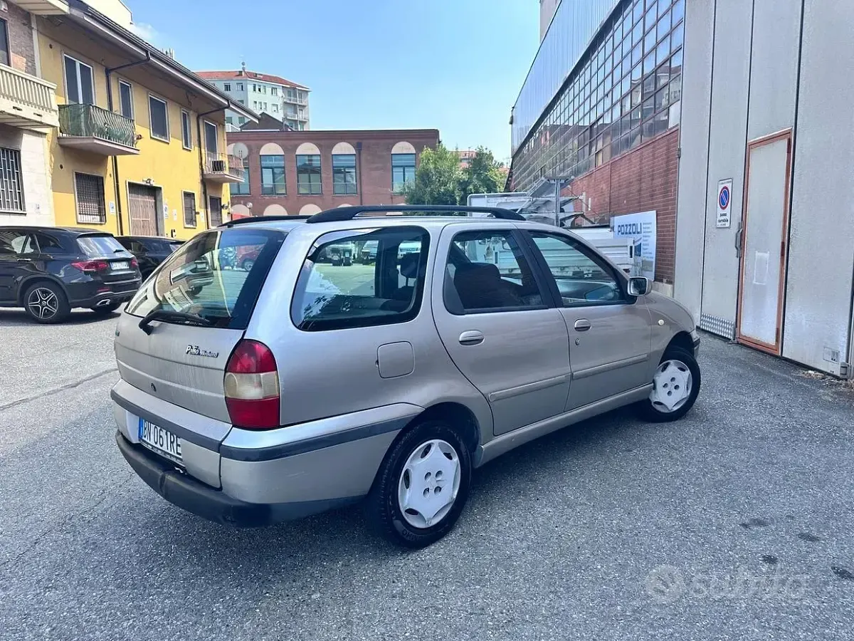 Usata Fiat Palio 60 CV (44 kW) 2001 Grigio Station wagon
