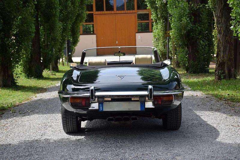 Usata Jaguar E-Type 272 CV (200 kW) 1972 Verde Cabrio