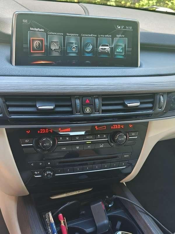 Usata BMW X5 Luxury Line 245 CV (180 kW) 2017 Blu/azzurro SUV