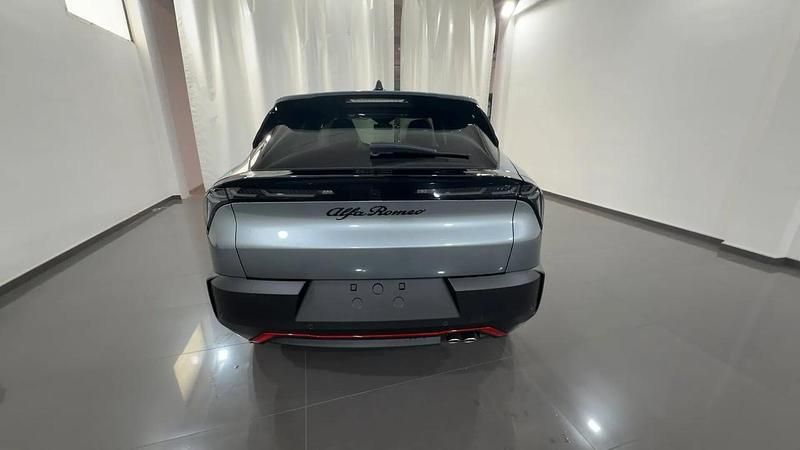 Nuova Alfa Romeo Junior Edizione Speciale 136 CV (100 kW) 2025 Argento SUV