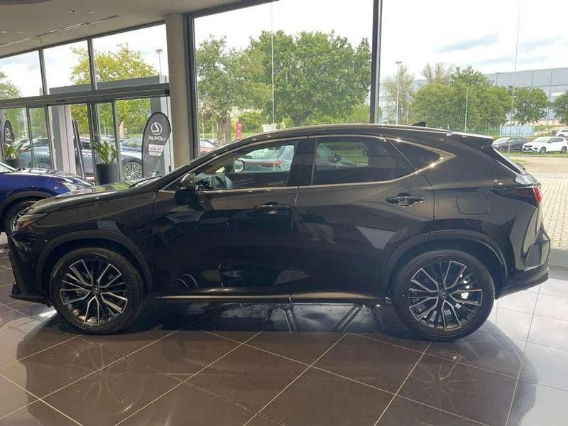 Nuova Lexus NX350h Luxury Line 243 CV (178 kW) 2025 Nero SUV