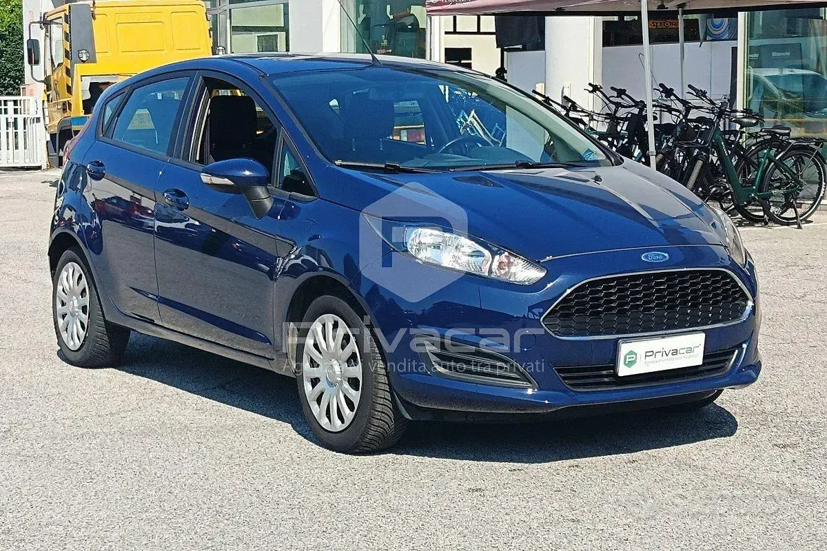 Usata Ford Fiesta Business Edition 75 CV (55 kW) 2017 Blu Utilitaria