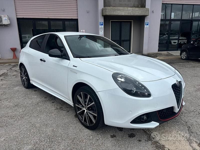 Gebraucht Alfa Romeo Giulietta Sprint 120 PS (88 kW) 2021 Weiß Limousine