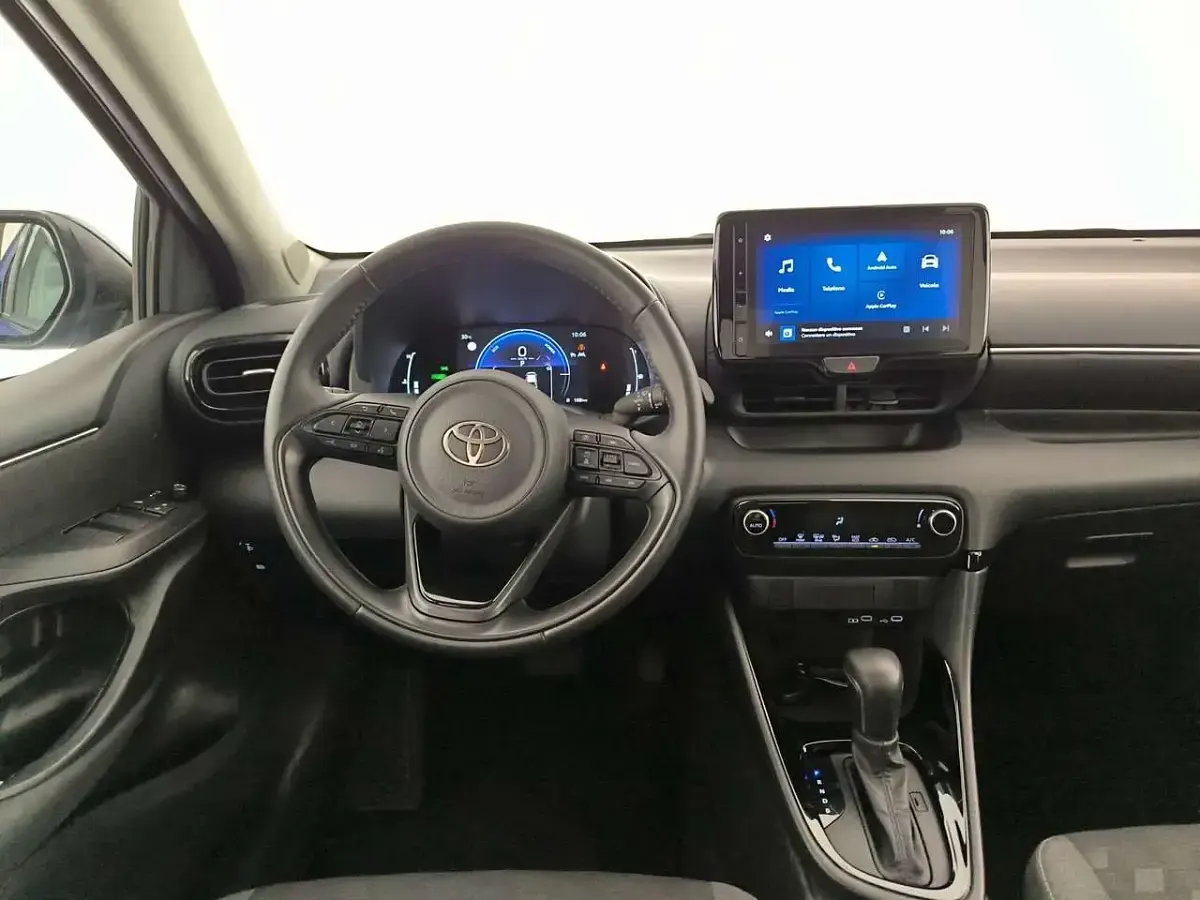 Nuova Toyota Yaris Hybrid Trend 116 CV (85 kW) 2025 Juniper blue Berlina