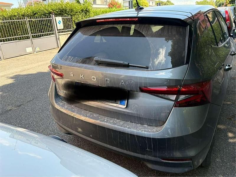 Usata Skoda Fabia Style 95 CV (69 kW) 2024 Grigio Berlina