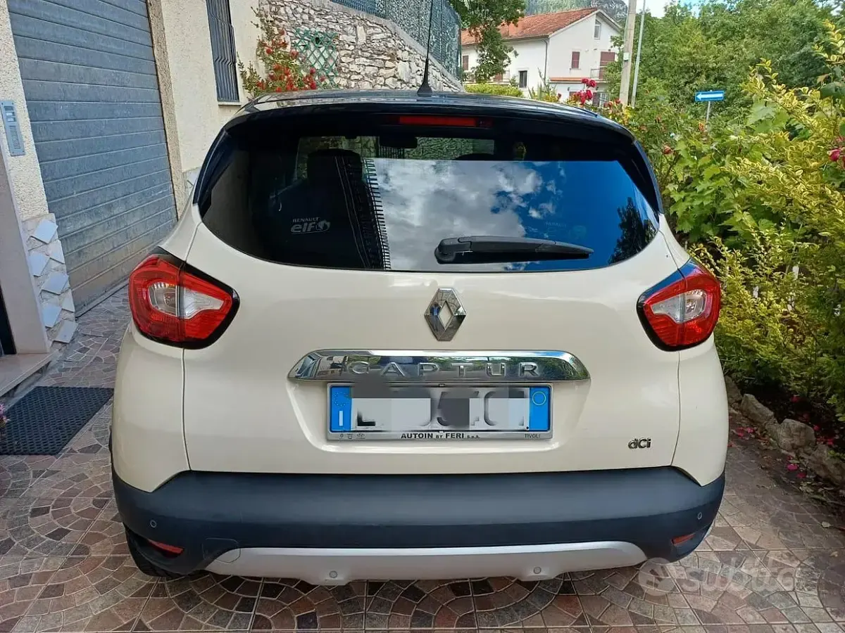 Usata Renault Captur 90 CV (66 kW) 2014 SUV