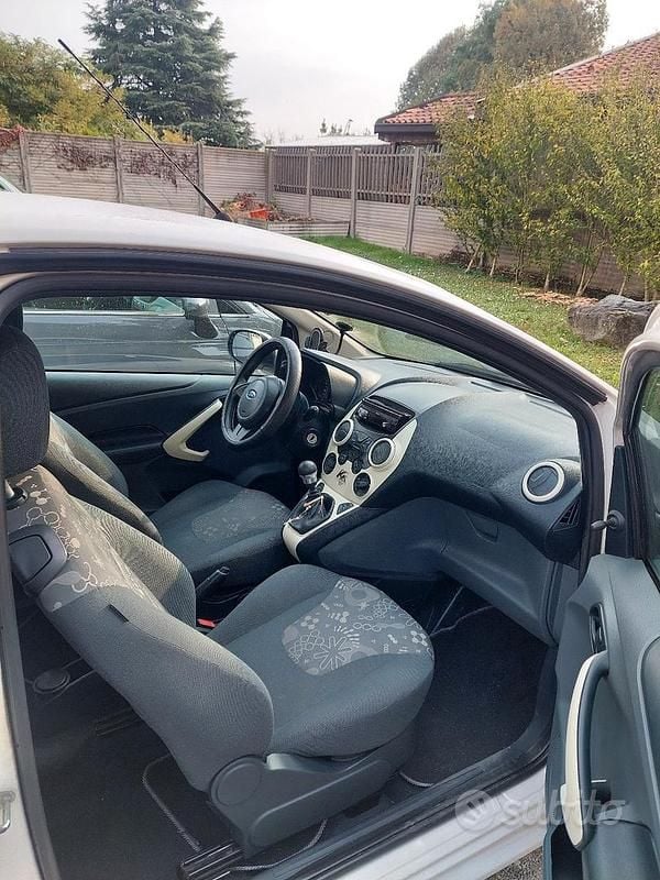 Usata Ford Ka 69 CV (50 kW) 2013 Bianco Utilitaria