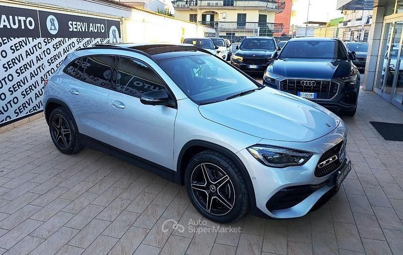 Argento Usata 2023 Mercedes GLA200 Progressive SUV | 40.900 € (Buon prezzo) - Immagine 1/4
