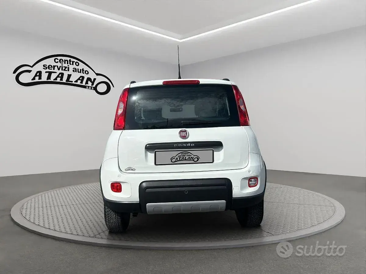 Second-hand Fiat Panda 4x4 S 75 CP (55 kW) 2015 Alb Hatchback