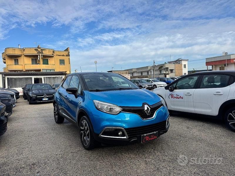 Usata Renault Captur 110 CV (80 kW) 2016 Blu SUV