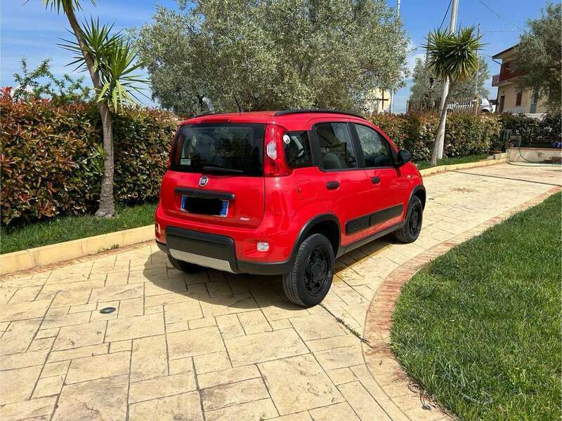 Usato 2020 Fiat Panda 4x4 0.9 Benzin 86 CV (15.500 €)