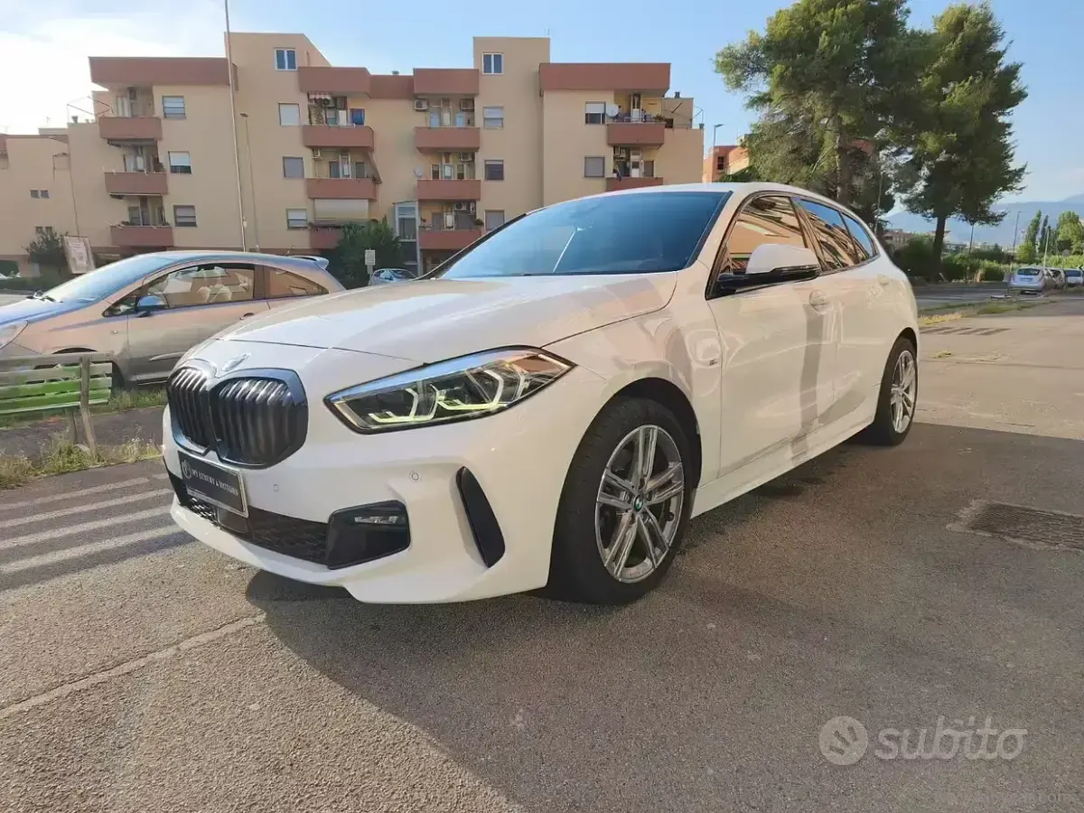 Usata BMW 116 M Sport 116 CV (85 kW) 2022 Bianco Utilitaria