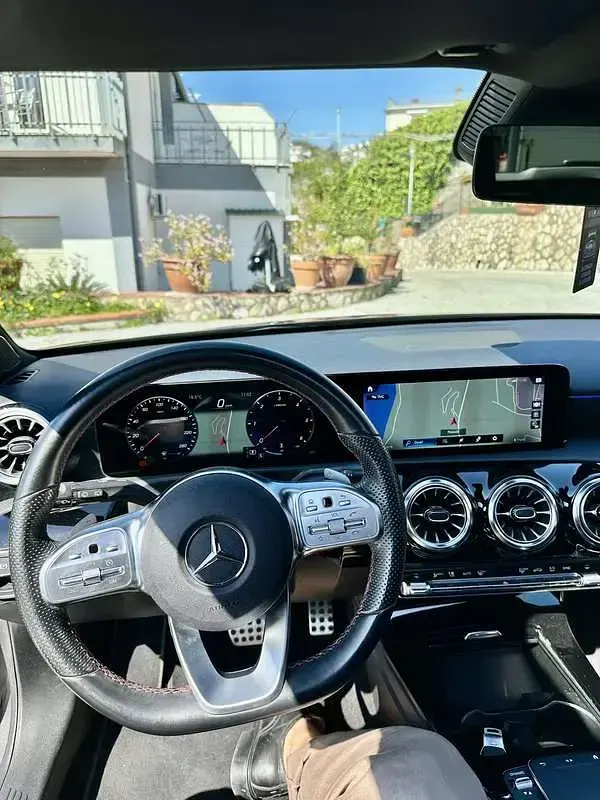 Usata Mercedes A180 Premium 116 CV (85 kW) 2022 Berlina