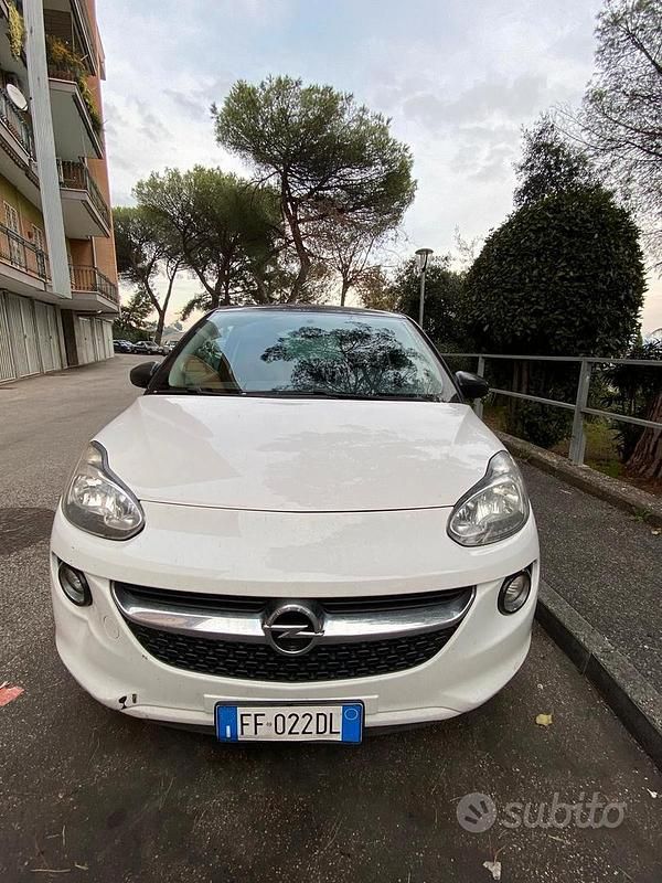Usata 2017 Opel Adam Due volumi | 9800 € (Buon prezzo) - Immagine 1/4
