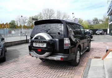 Usata Mitsubishi Pajero Instyle 170 CV (125 kW) 2007 Nero SUV