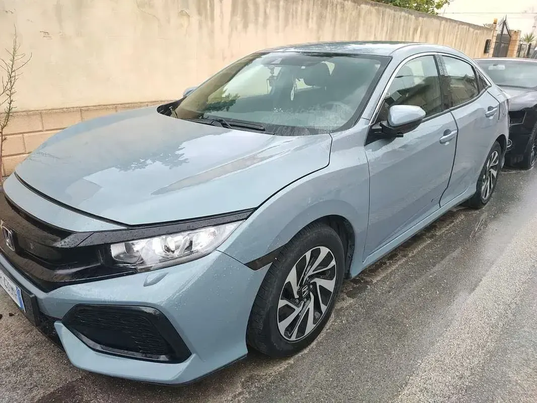 Usata Honda Civic Comfort 129 CV (94 kW) 2018 Berlina