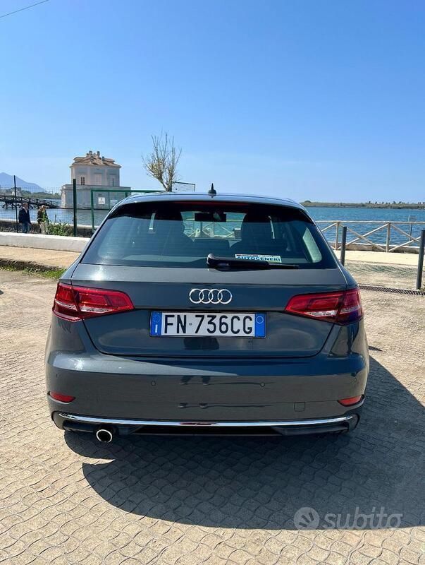 Usata Audi A3 Business 116 CV (85 kW) 2017 Grigio Berlina
