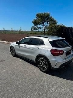 Usata Mercedes GLA200 Premium 136 CV (100 kW) 2019 Grigio SUV