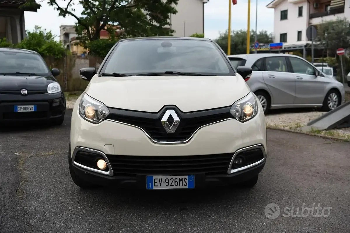 Usata Renault Captur 90 CV (66 kW) 2014 Bianco SUV