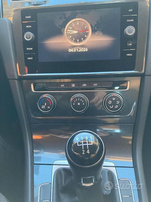 Usata VW Golf VII Executive 116 CV (85 kW) 2017 Bianco Berlina