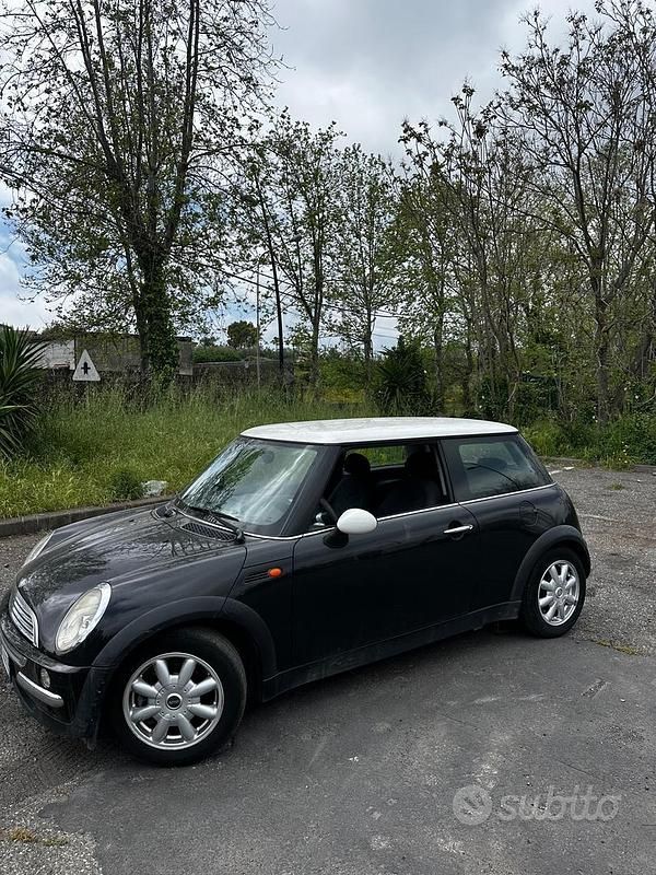 Usado Mini Cooper 116 HP (85 kW) 2003 Preto Citadino