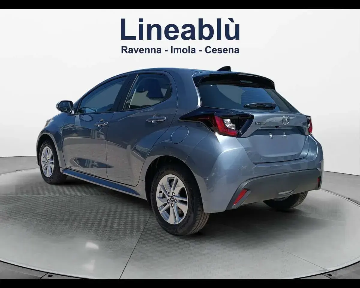 Nuova Mazda 2 116 CV (85 kW) 2026 Sky grey Utilitaria