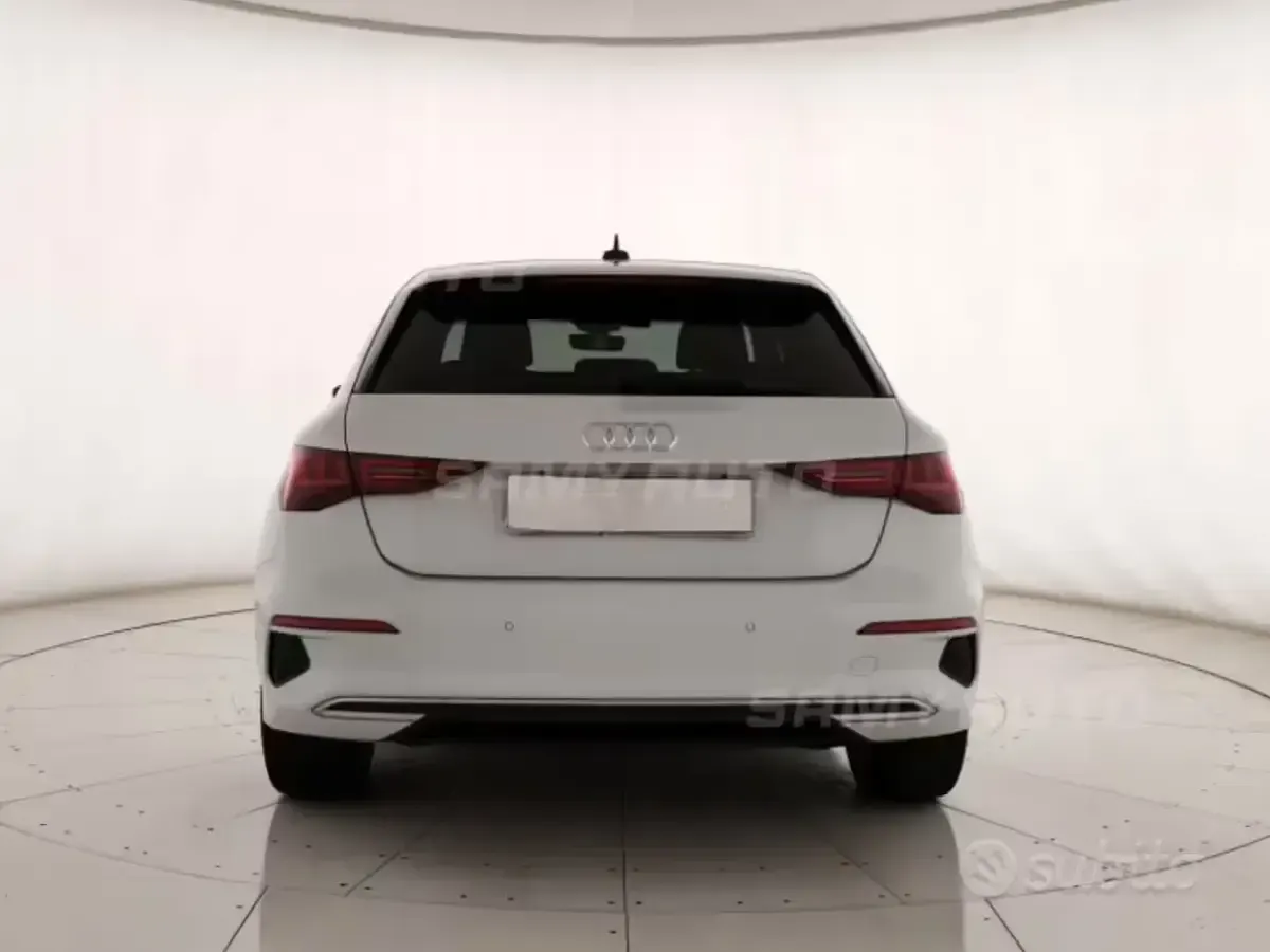 Usata Audi A3 Advanced 150 CV (110 kW) 2023 Bianco Berlina