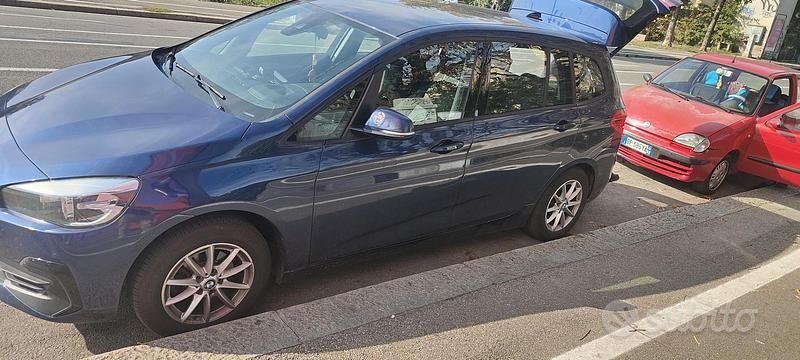 Blu Usata 2018 BMW 216 Gran Tourer Monovolume | 11.500 € (Buon prezzo) - Immagine 1/4