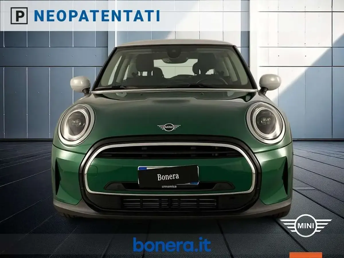 Usata Mini ONE Classic 102 CV (75 kW) 2022 Verde Utilitaria