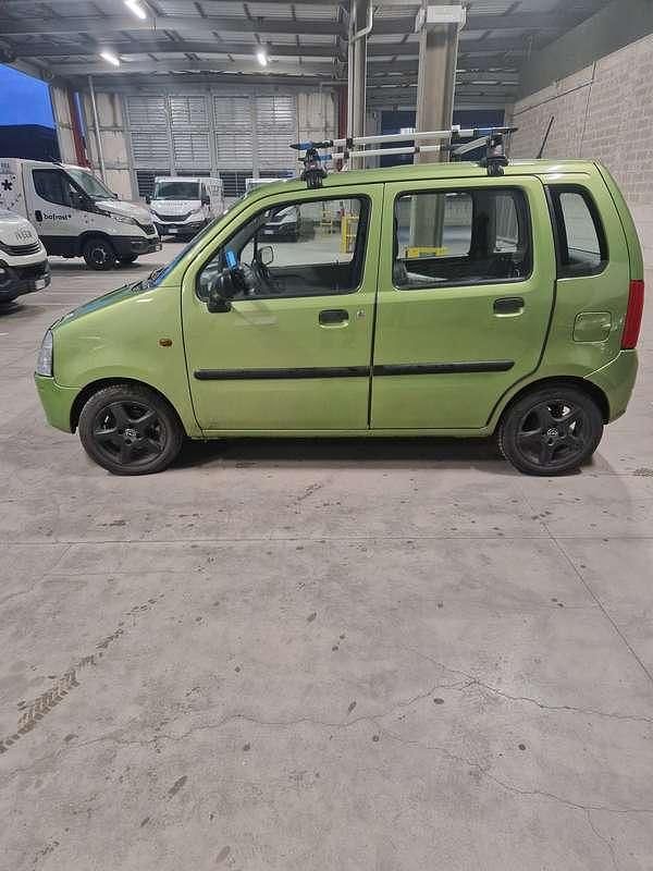 Usata Opel Agila Comfort 75 CV (55 kW) 2001 Utilitaria