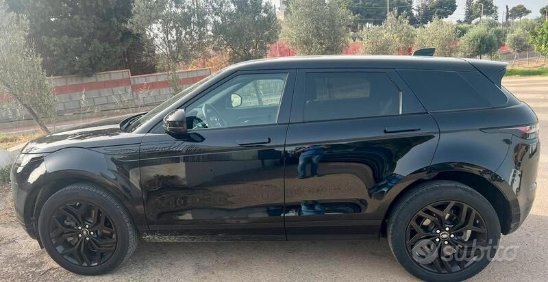 Nero Usata 2020 Land Rover Range Rover evoque SUV | 28.000 € (Cara) - Immagine 1/4