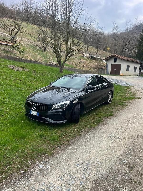 Usata Mercedes CLA200 Premium 136 CV (100 kW) 2018 Nero Berlina