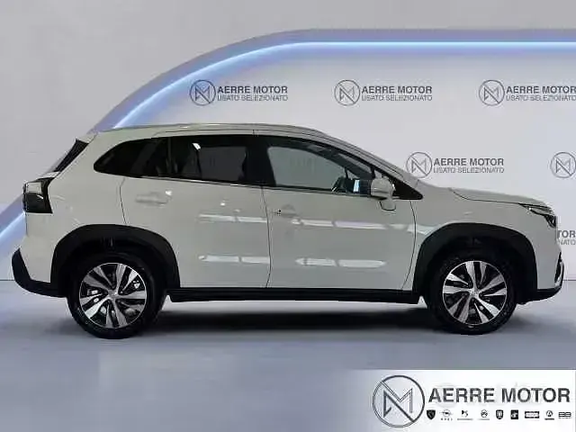 Usata Suzuki SX4 S-Cross 129 CV (94 kW) 2024 Bianco SUV