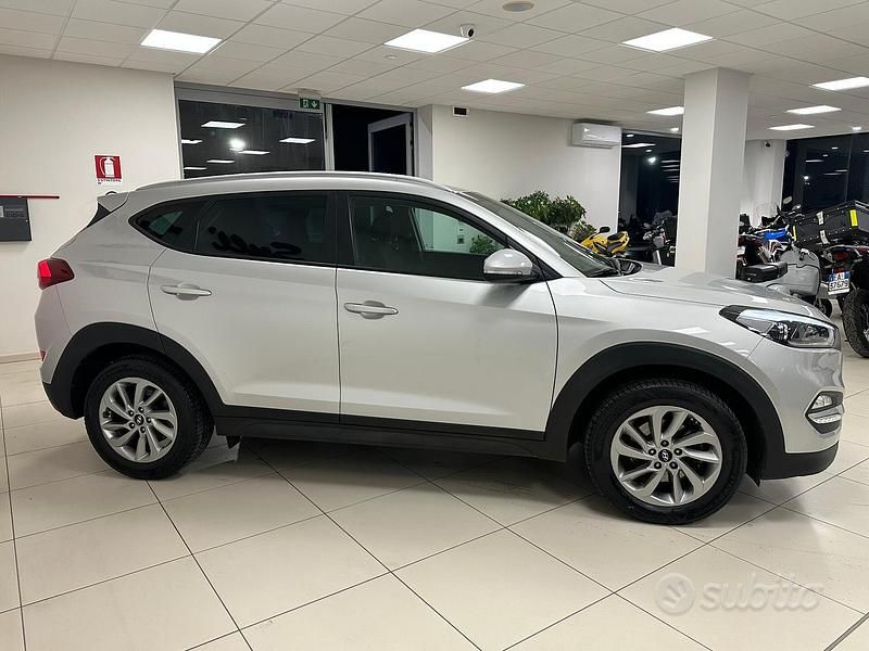 Usata Hyundai Tucson Comfort 116 CV (85 kW) 2017 Grigio SUV