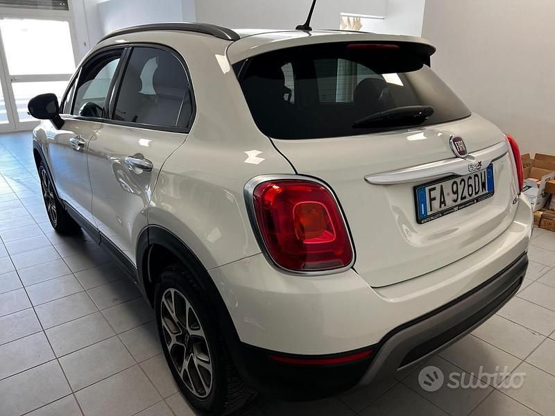 Usata Fiat 500X Cross 140 CV (102 kW) 2015 Bianco SUV