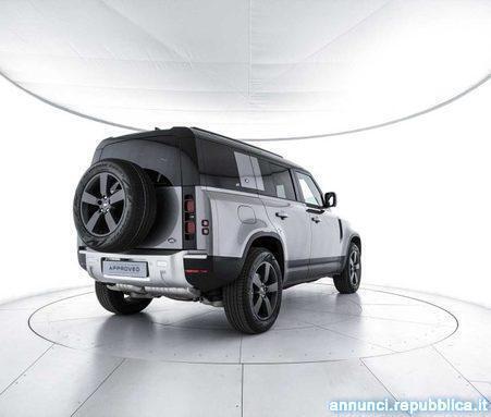 Usato 2022 Land Rover Defender 3.0 El_Diesel 200 CV (75.921 €)