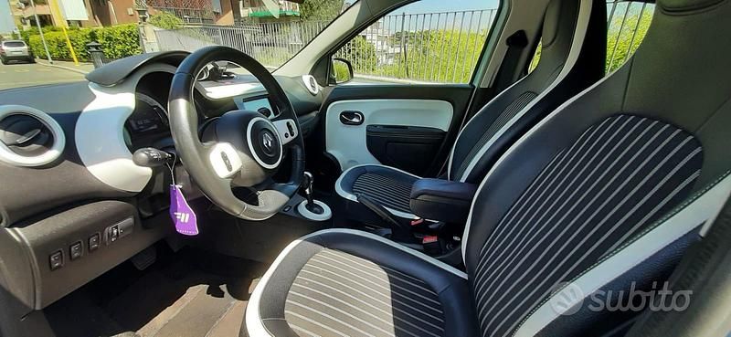 Usata Renault Twingo 60 kW (82 CV) 2021 Utilitaria