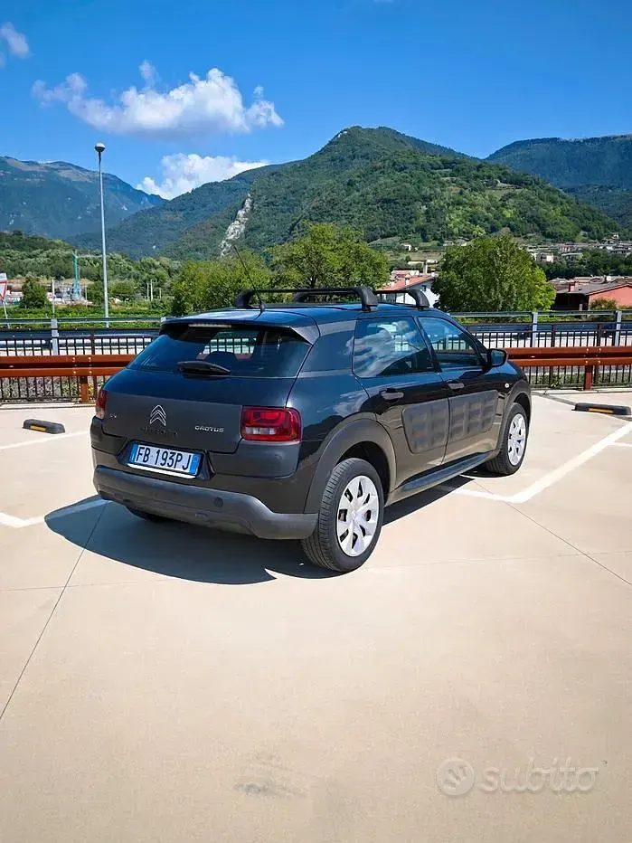 Usata Citroën C4 75 CV (55 kW) 2016 Nero SUV