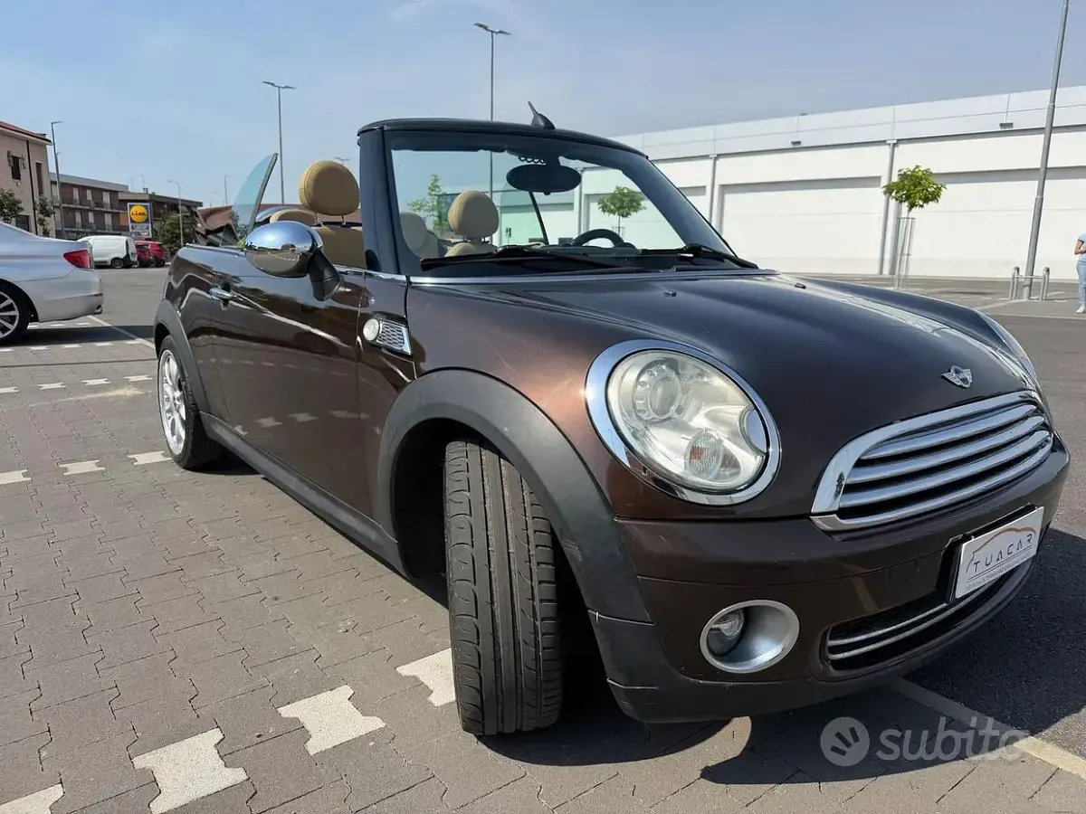 Usata Mini Cooper 119 CV (87 kW) 2009 Marrone Utilitaria