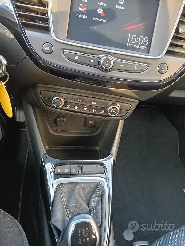 Occasion Opel Crossland X Innovation 110 ch (80 kW) 2019 Blanc SUV