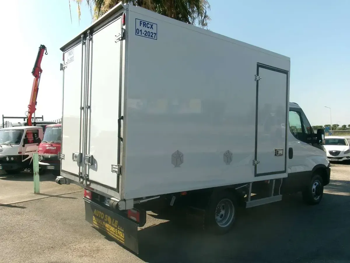 Usata Iveco Daily 150 CV (110 kW) 2018 Bianco