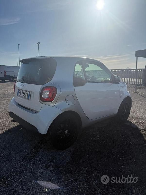 Usata Smart ForTwo Coupé 90 CV (66 kW) 2019 Bianco Coupé