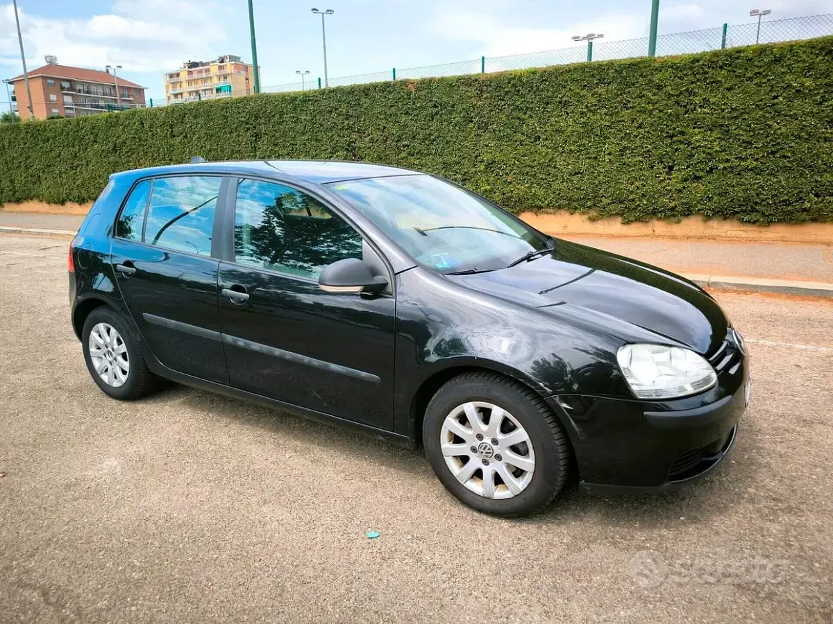 Usata VW Golf IV Sportline 115 CV (84 kW) 2004 Nero Berlina