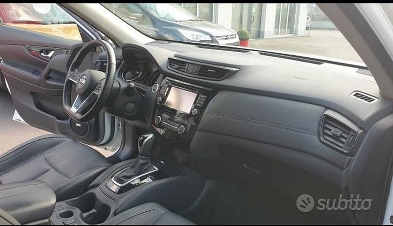 Usata Nissan X-Trail Tekna 131 CV (96 kW) 2017 Bianco SUV