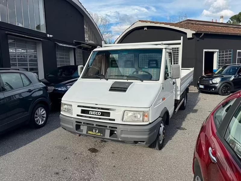 Usata Iveco Daily 122 CV (89 kW) 2000 Bianco