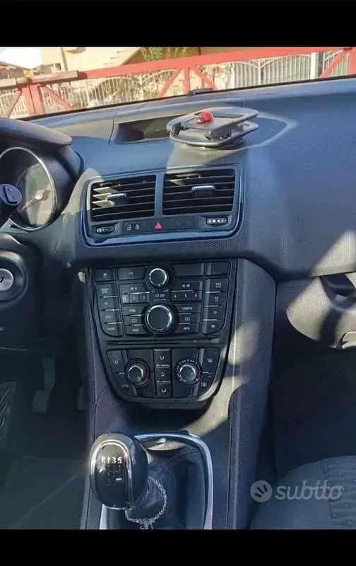 Usata Opel Meriva 120 CV (88 kW) 2016 Monovolume
