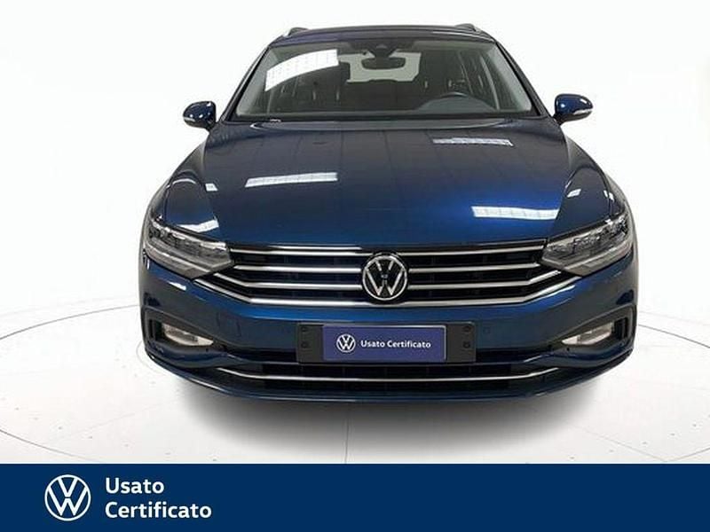 Usata VW Passat Business 150 CV (110 kW) 2023 Blu / pastello Station wagon