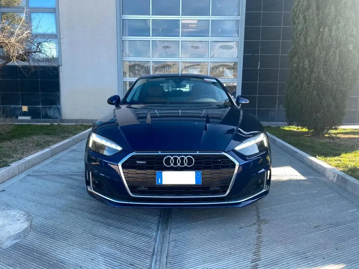 Usata Audi A5 Advanced 286 CV (210 kW) 2022 Blu/azzurro Coupé